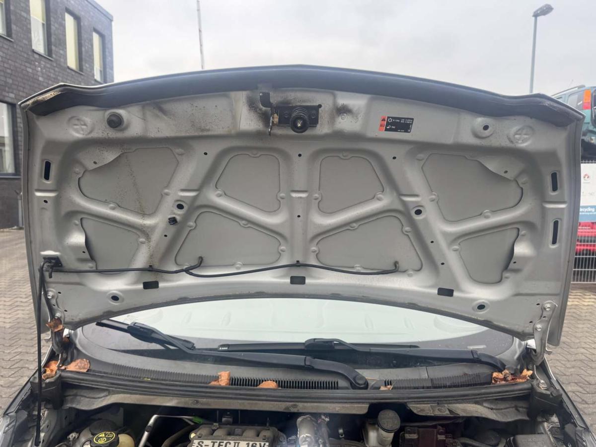 Chevrolet Spark original Motorhaube GAN Ice Silver Met Bj.2013